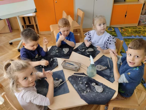 Zajęcia z ceramiki.