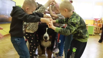 Zajęcia z dogoterapii w Lajkoniku!