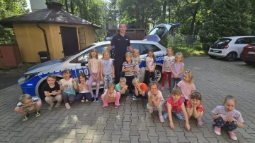 Bezpieczny przedszkolak-spotkanie z policjantami w Lajkoniku!