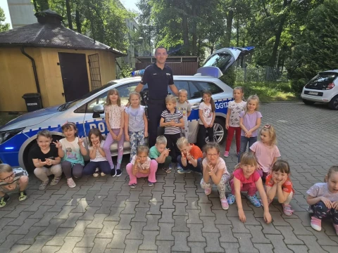 Bezpieczny przedszkolak-spotkanie z policjantami w Lajkoniku!