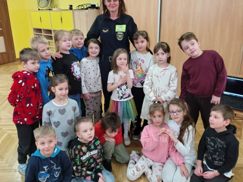 Zajęcia o bezpieczeństwie w czasie zimy -Straż Miejska.