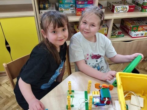 Słoń z klocków LEGO -kreatywne zajęcia z robotyki!